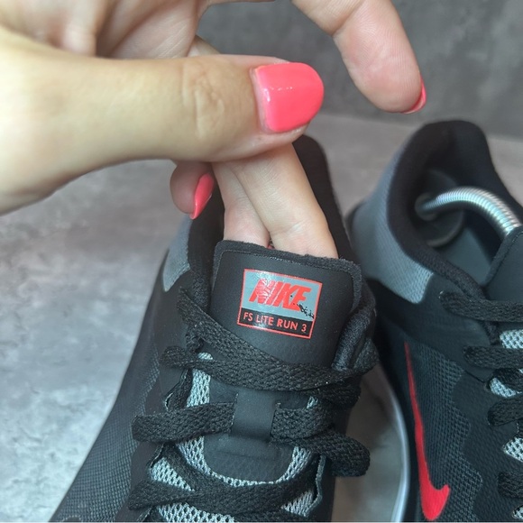 Nike FS Lite Run 3 Running Shoes 807144-002 Mens sz 7.5 - black/red - Picture 5 of 7